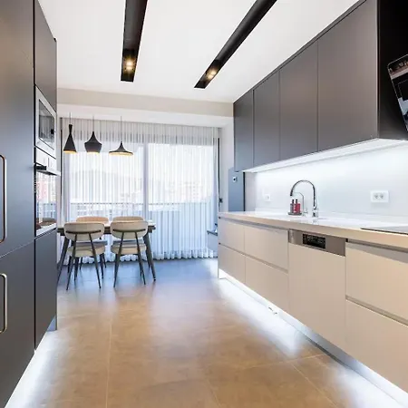 Utopia Residence1 Apartment *
